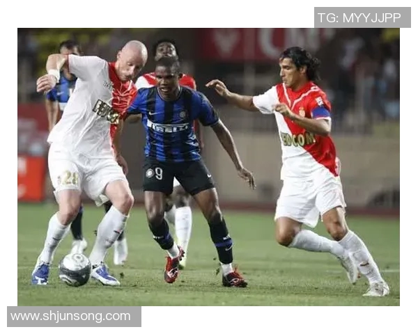 足球明星加布里埃尔的传奇旅程与辉煌成就揭秘