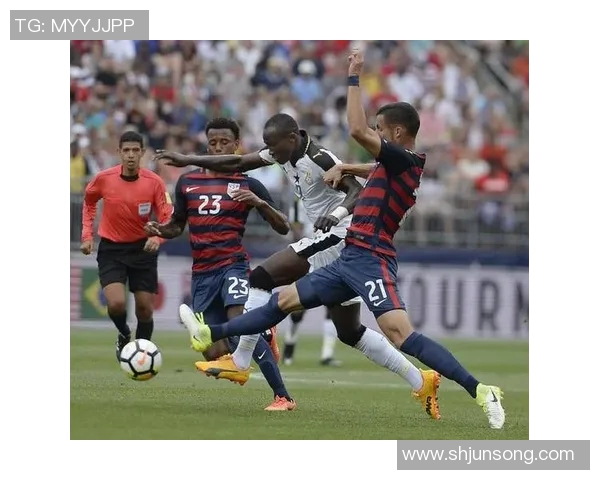 足球明星门卫精彩瞬间全景展示与技术解析合集